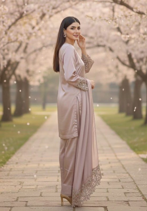 Soft Hue. Silk Flow. Grace