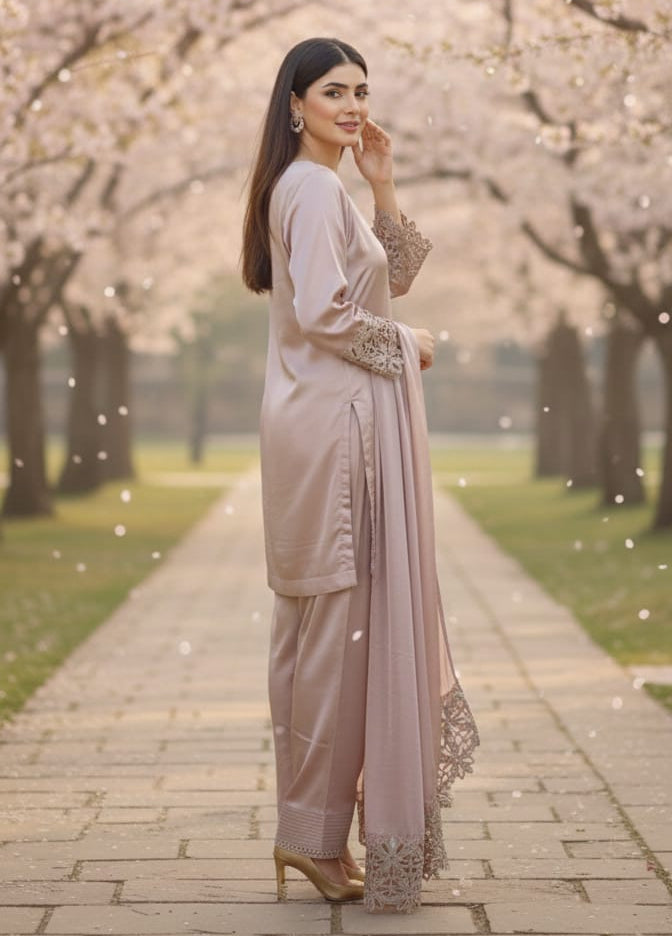 Soft Hue. Silk Flow. Grace