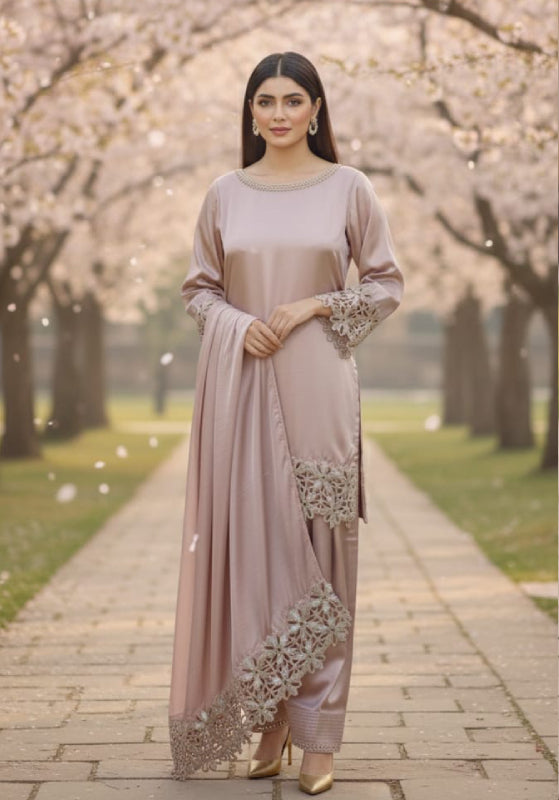 Soft Hue. Silk Flow. Grace